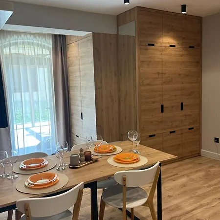 Vip Anvers 50 빌라 엘레니테